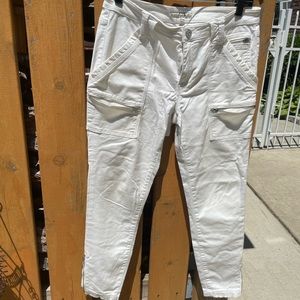 Gently worn white Joie cargo pants Sz. 30